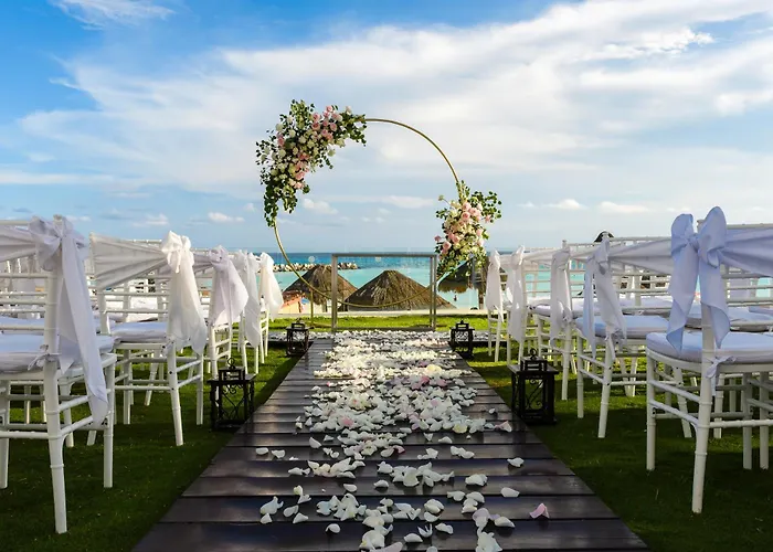 Krystal Grand CancunHotel All Inclusive